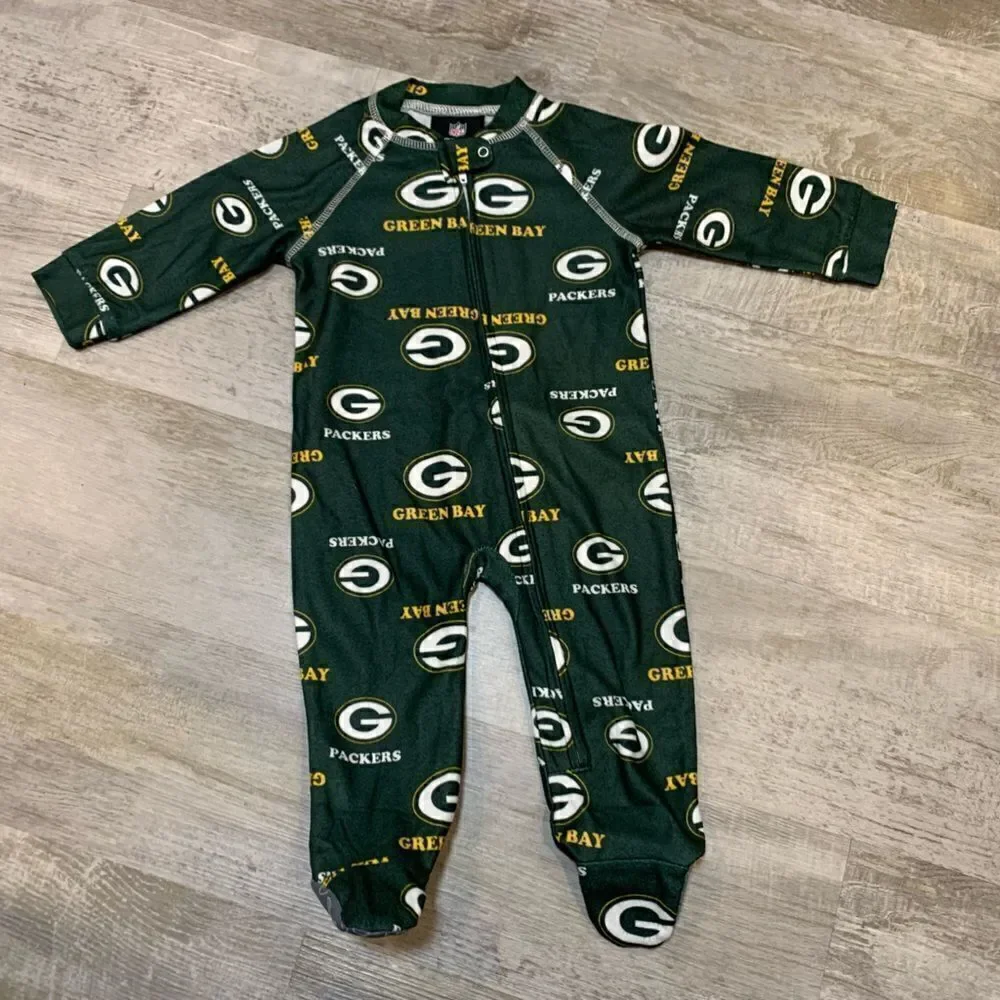 NFL Team Apparel 0-3 Green Bay Packer zip footed pajamas